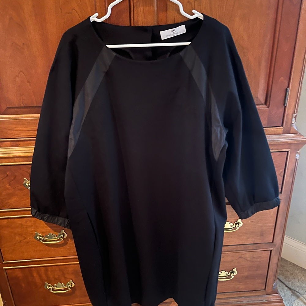 Elegant Black Dress